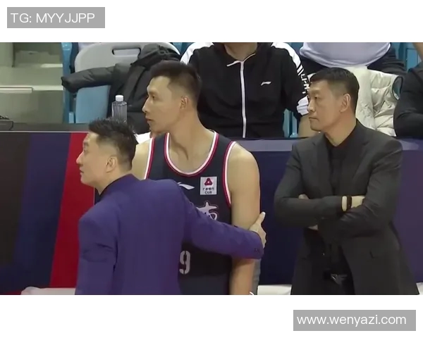 多蒙特与巴黎激战正酣比分悬念迭起引发球迷热议 多蒙特与巴黎激战正酣比分悬念迭起引发球迷热议