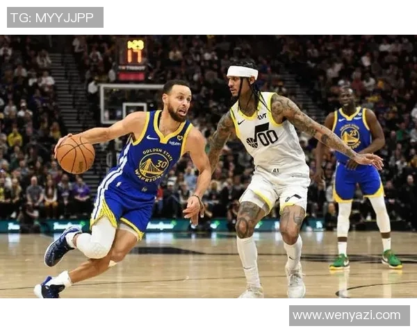 2016年12月9日勇士队与爵士队精彩对决回顾与赛后分析 2016年12月9日勇士队与爵士队精彩对决回顾与赛后分析