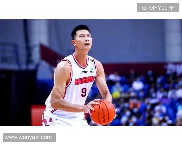 易建联：从篮球场上的传奇到中国体育的标杆人物之路