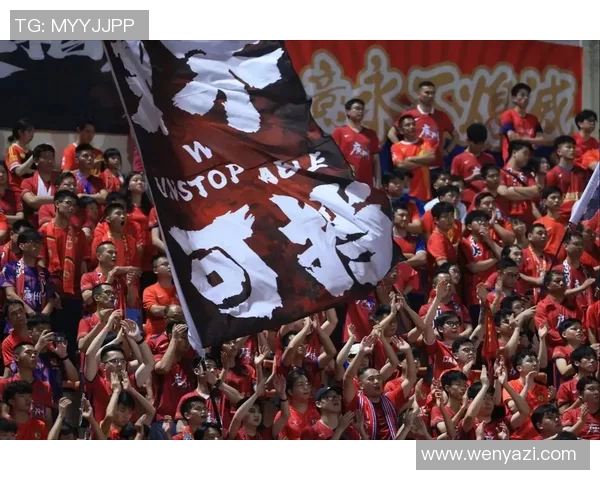 广州篮球队重塑辉煌之路:从低谷到杯赛新生的奋斗历程 广州篮球队重塑辉煌之路:从低谷到杯赛新生的奋斗历程