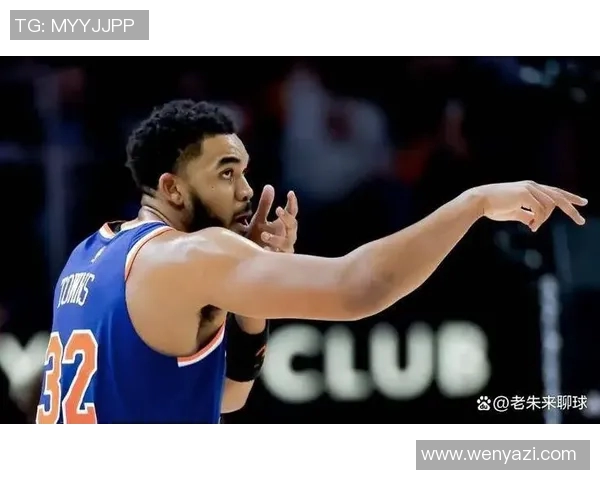 尼克斯与太阳激战正酣比分揭晓引发球迷热议 尼克斯与太阳激战正酣比分揭晓引发球迷热议